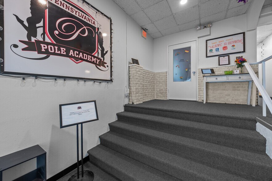 More Photos Of 209 Shewell Ave, Doylestown Restaurant For Sale