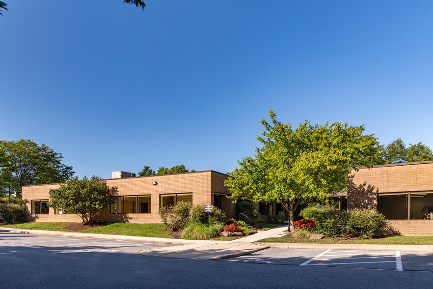 More Photos Of 10151 York Rd, Cockeysville Unknown For Lease