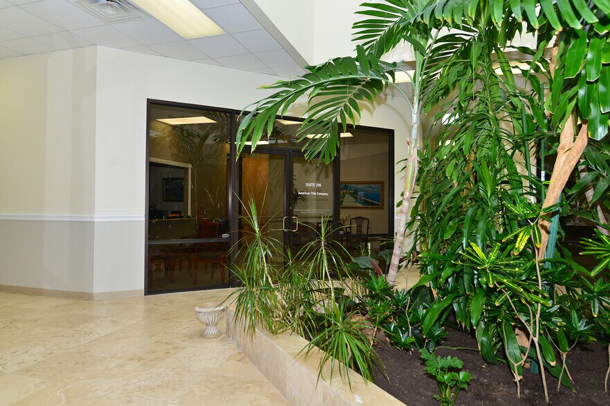 More Photos Of 1416 Campbell Rd, Houston Office For Lease