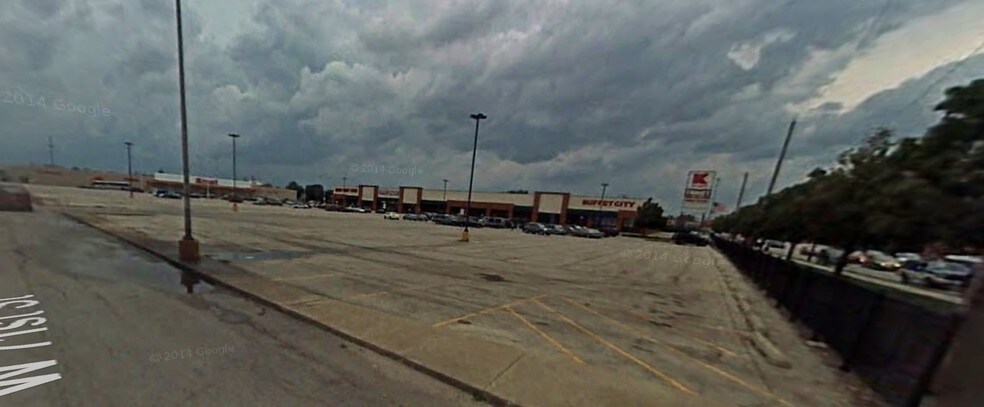 More Photos Of 7000 S Pulaski Rd, Chicago Freestanding For Lease