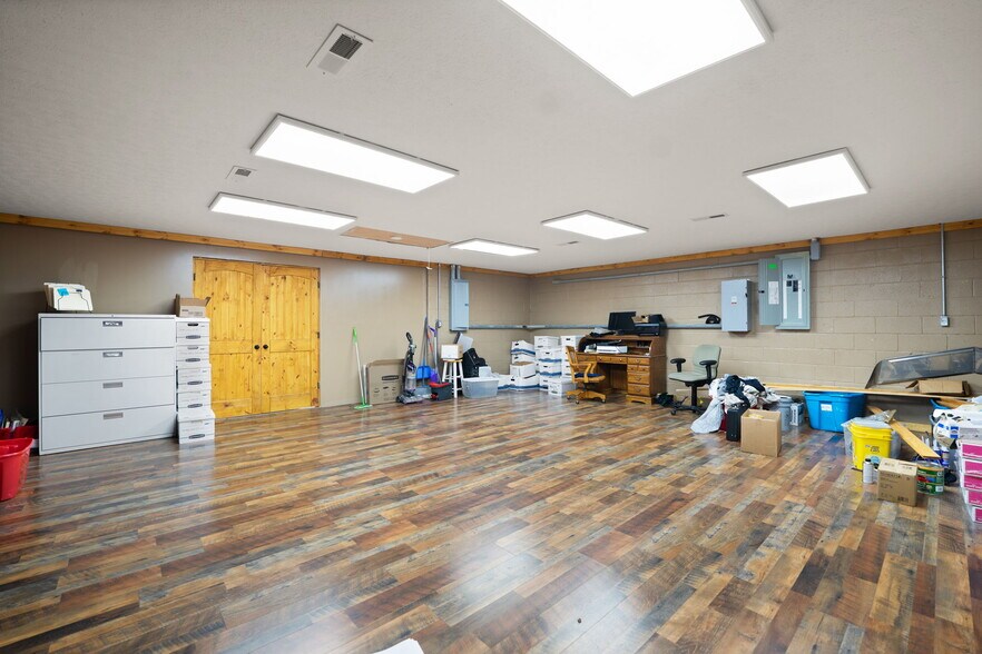 More Photos Of 4564 New Liberty Big Meadow Rd, Knob Lick Warehouse For Sale