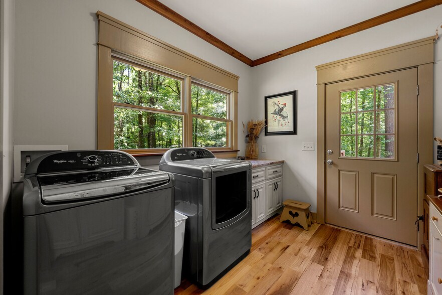 More Photos Of 1638 Old Minor Rd, Culloden Specialty For Sale