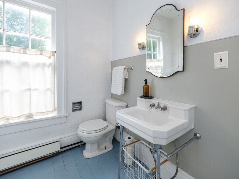 More Photos Of 58522 Farrand Rd, Colon Hospitality For Sale