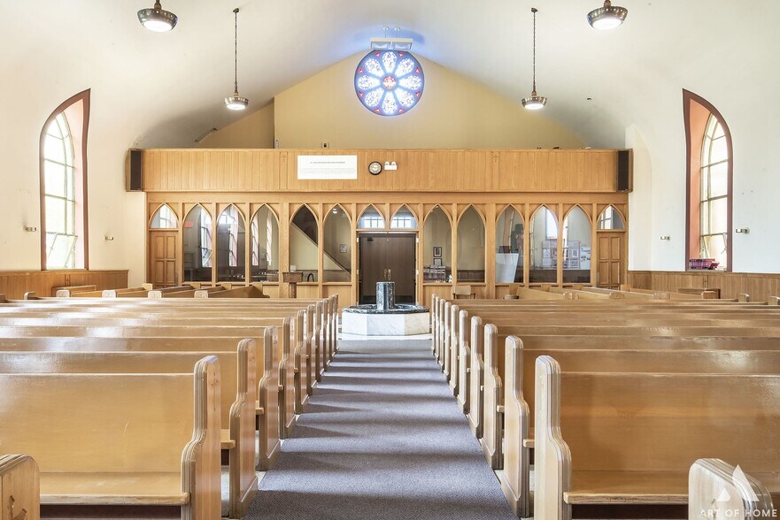 More Photos Of 700 E 91st St, Chicago Religious Facility For Sale