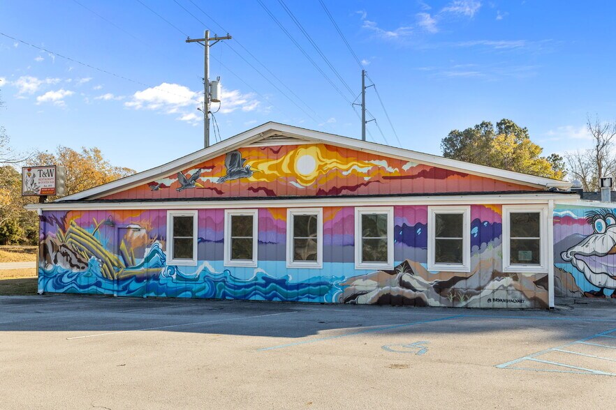More Photos Of 2383 Hwy 58, Swansboro Restaurant For Sale