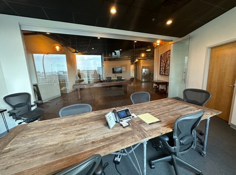 More Photos Of 22840 Woodward Ave, Ferndale Storefront Retail Office For Lease