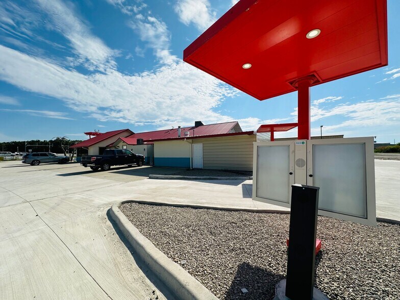 More Photos Of 37 Enterprise Dr, Seymour General Retail For Sale