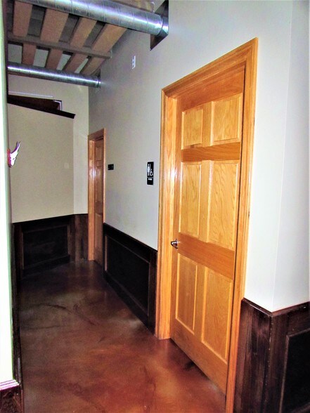 More Photos Of 6931 Gravois Ave, Saint Louis Restaurant For Lease