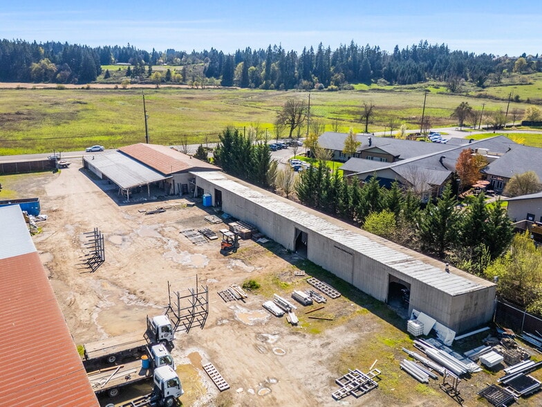 More Photos Of 3511 Boone Rd SE, Salem Distribution For Lease