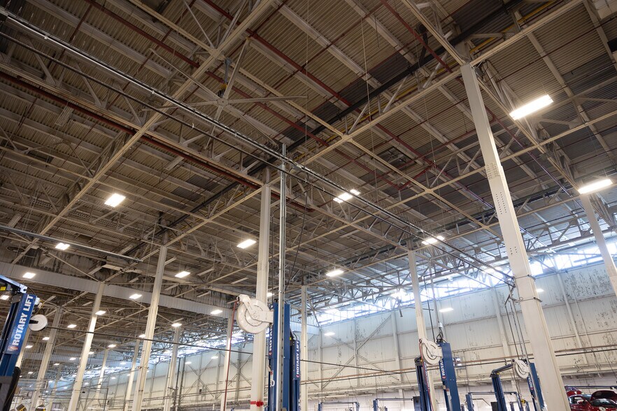 More Photos Of 20001 Euclid Ave, Euclid Warehouse For Lease