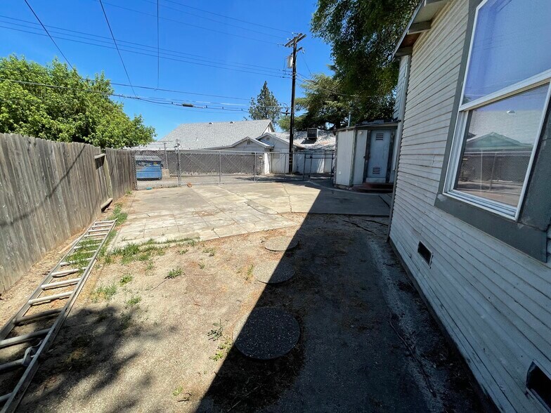 More Photos Of 2439 Rio Linda Blvd, Sacramento Apartments For Sale