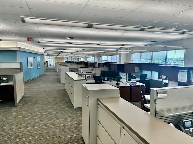 More Photos Of 220 E Monument Ave, Dayton Office For Lease