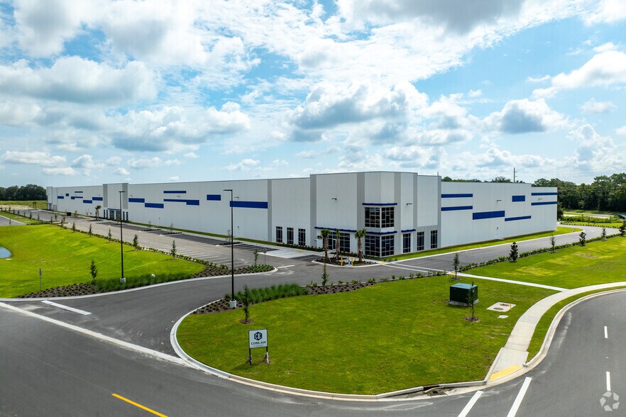 More Photos Of 1511 Zoo Pky, Jacksonville Distribution For Lease