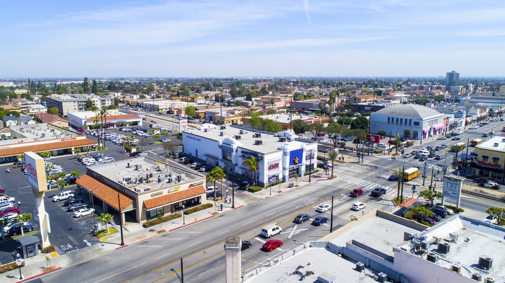 More Photos Of 6054 Pacific Blvd, Huntington Park Freestanding For Lease