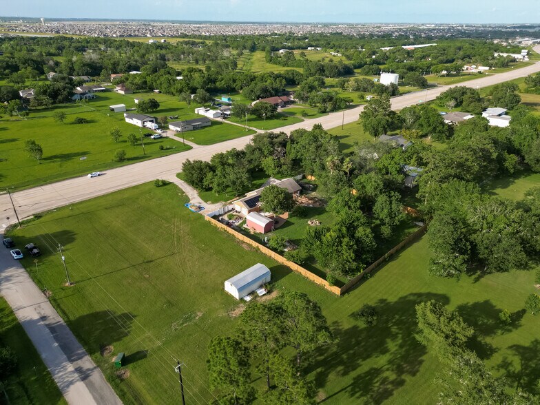 More Photos Of 11111 FM 1764 Rd, Santa Fe General Retail For Sale