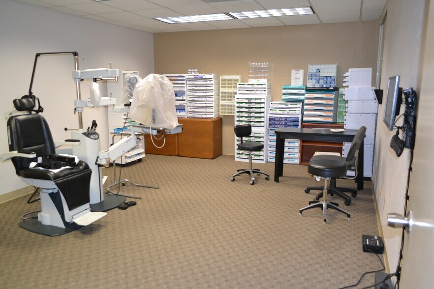 More Photos Of 1320 N 15th St, Immokalee Medical For Lease