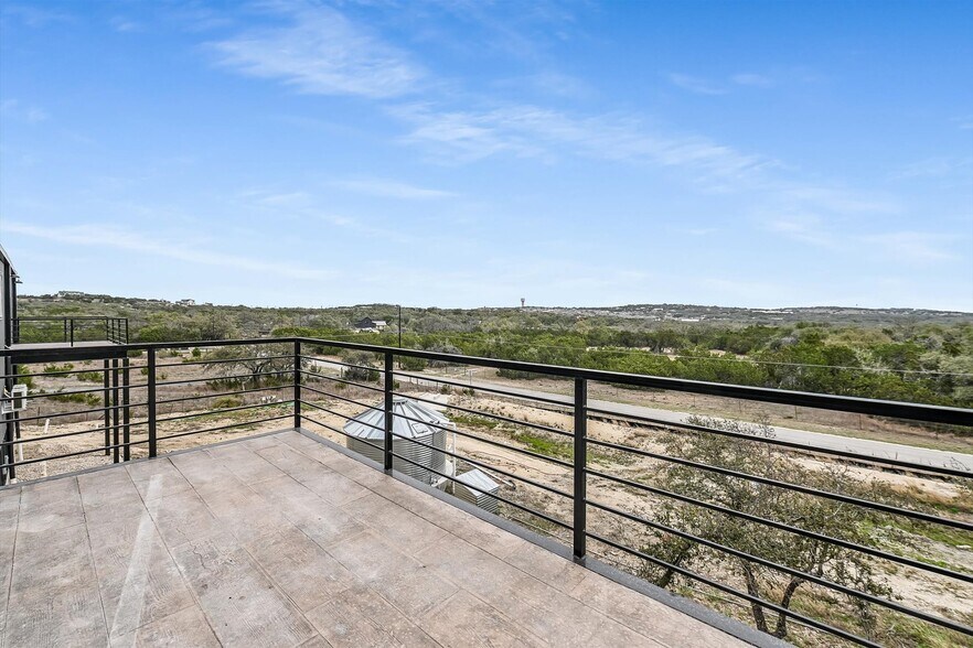 More Photos Of 451 Farrell Rd, Dripping Springs Light Distribution For Sale