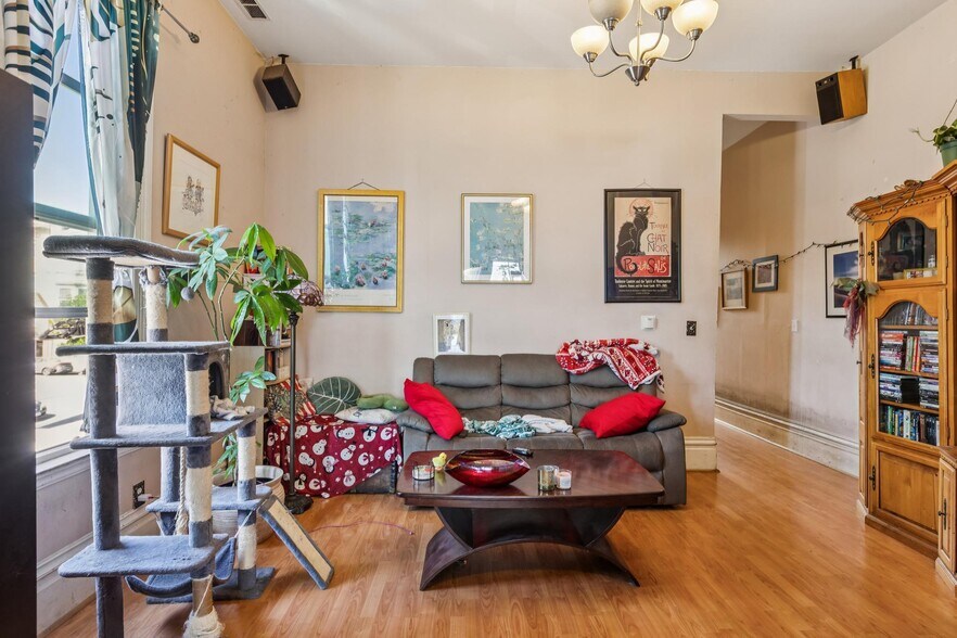 More Photos Of 423-433 S Van Ness Ave, San Francisco Apartments For Sale