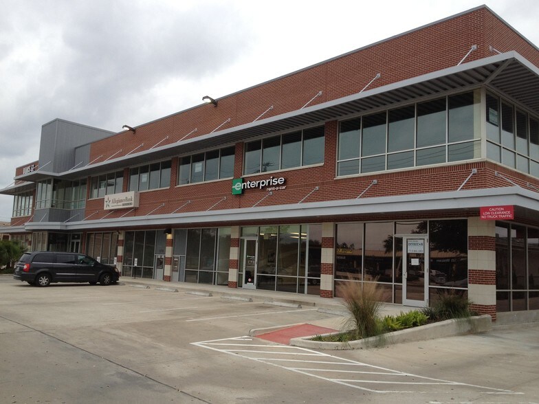 More Photos Of 5410 Bellaire Blvd, Bellaire Office For Lease