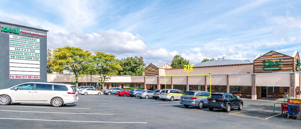 Primary Photo Of 210-226 Route 9W, Haverstraw General Retail For Lease