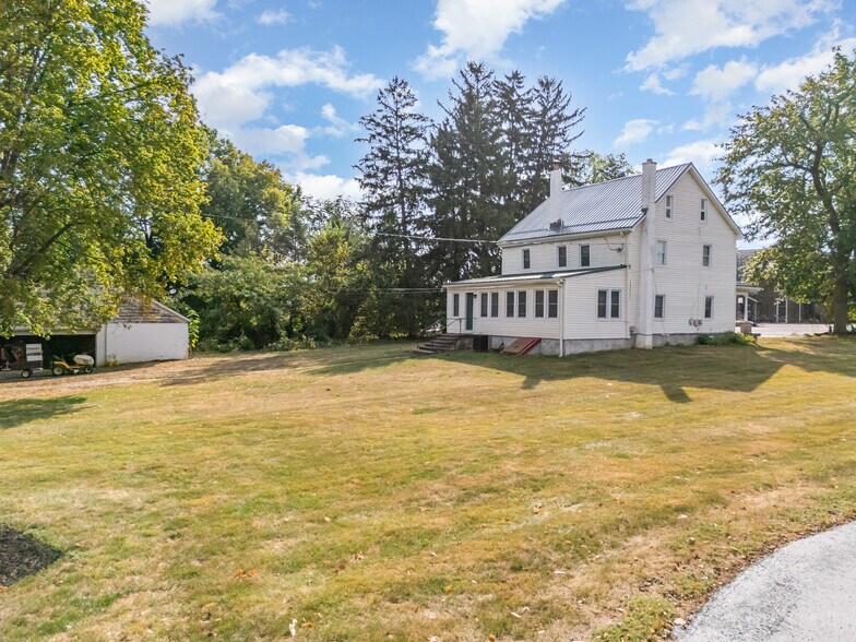 More Photos Of 3311 Market St, Camp Hill Office Residential For Sale