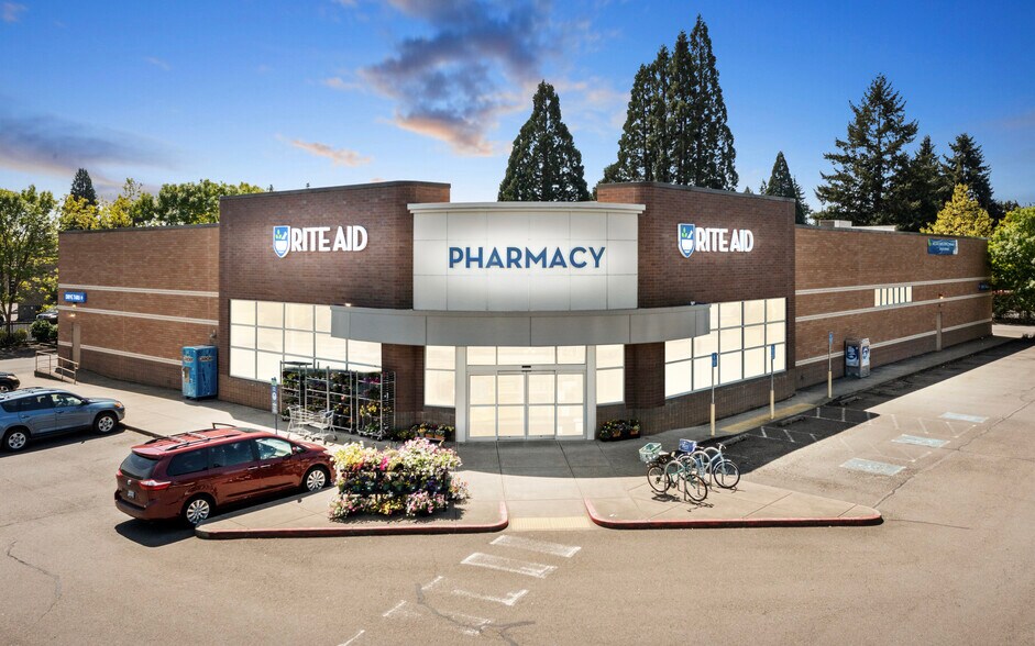 Primary Photo Of 891 SE 1st Ave, Canby Drugstore For Sale