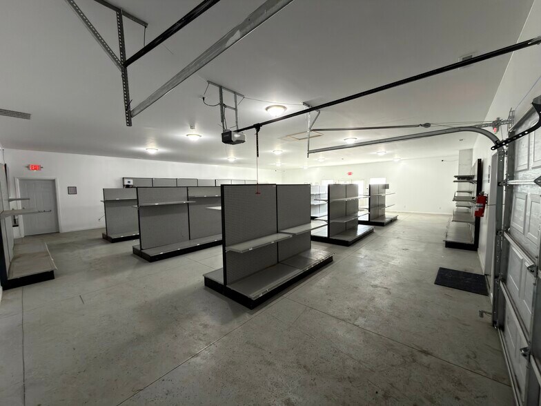 More Photos Of 205 Wiley ave, Washington General Retail For Sale