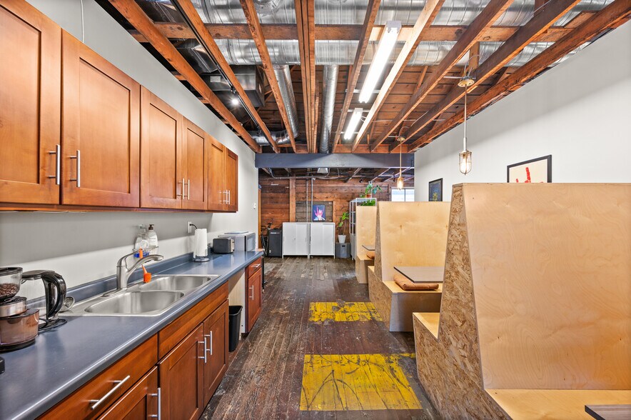 More Photos Of 1680 S Main St, Salt Lake City Freestanding For Lease