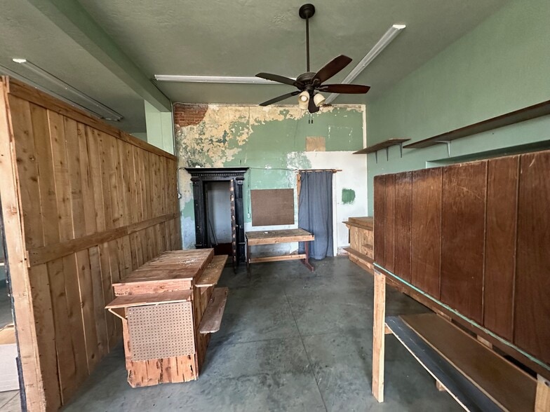 More Photos Of 45 N Commerical St, Glenns Ferry Storefront Retail Office For Sale