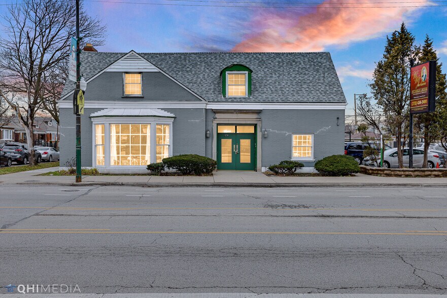 More Photos Of 2701 W 63rd St, Chicago Funeral Home For Sale