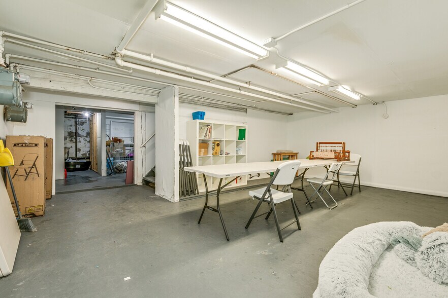 More Photos Of 609-611 N Dale St N, Saint Paul Storefront Retail Residential For Sale