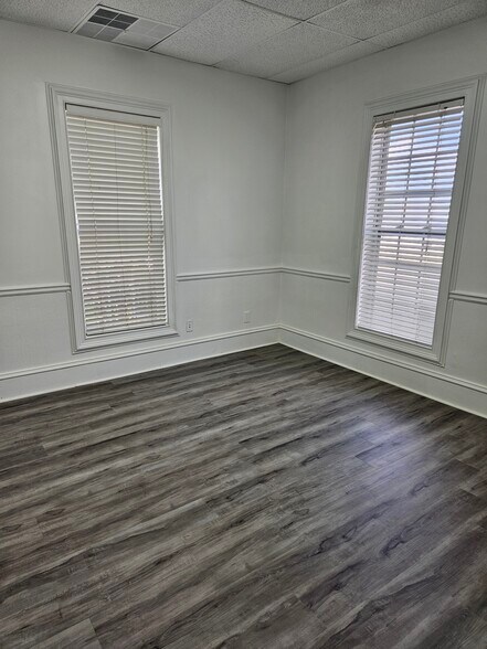 More Photos Of 7171 Jonesboro Rd, Morrow Office For Lease