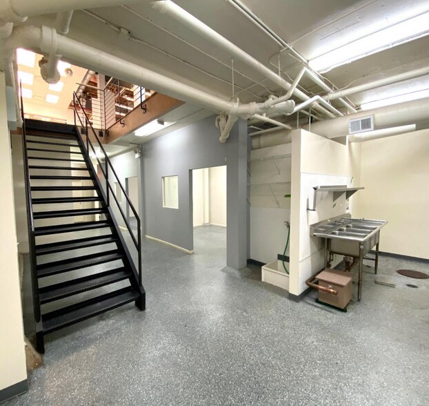 More Photos Of 1332 N Halsted St, Chicago Loft Creative Space For Lease