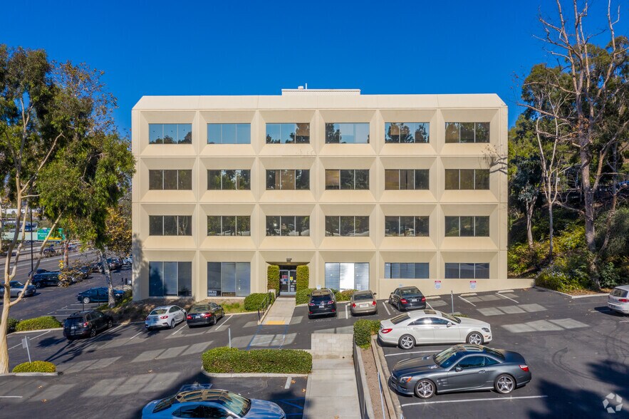 More Photos Of 3333 Camino del Rio S, San Diego Office For Sale
