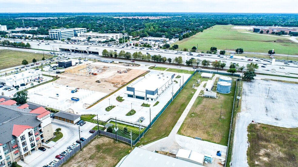 More Photos Of 19304 Katy Fwy, Houston Storefront For Sale