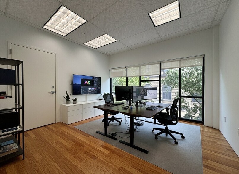 More Photos Of 400 Bedford Ave, Brooklyn Multifamily For Sale