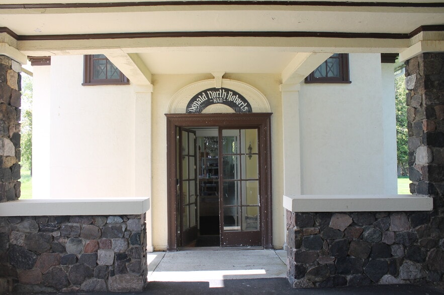 More Photos Of 7200 Lake Shore Rd, Derby Lodge Meeting Hall For Sale