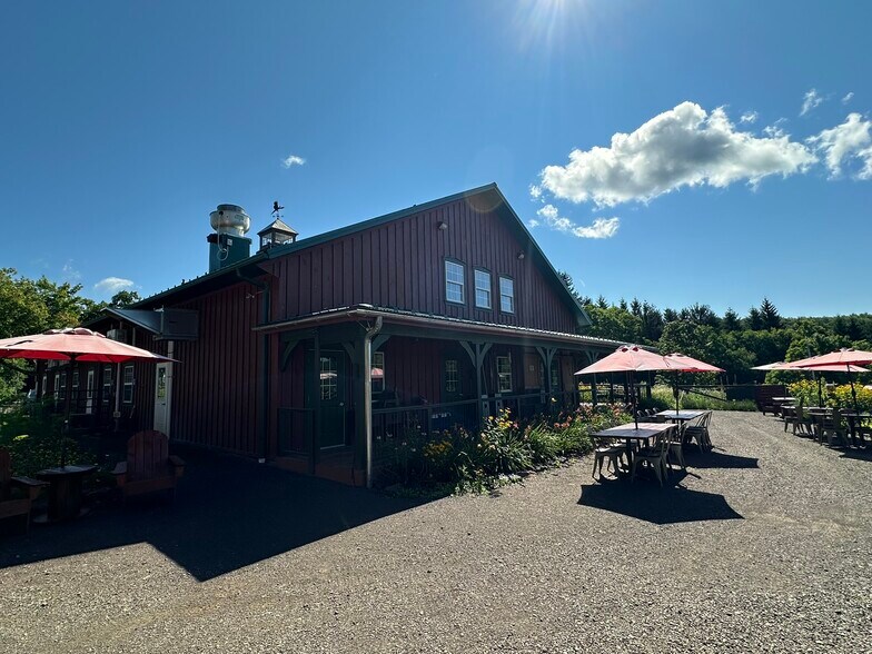 More Photos Of 304 Sutherland Rd, East Meredith Lodge Meeting Hall For Sale
