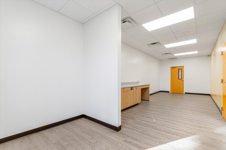 More Photos Of 481 Shores Blvd, Saint Augustine Daycare Center For Lease