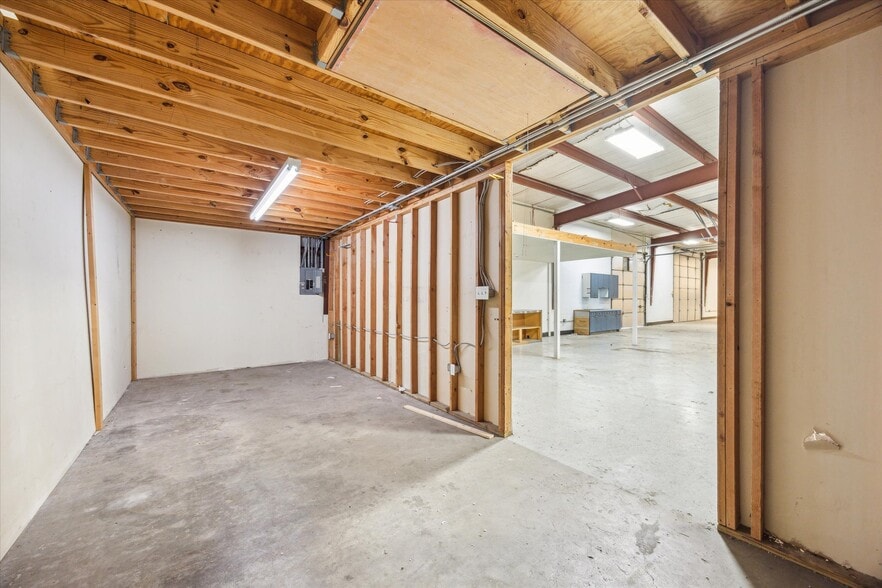 More Photos Of 10226 Georgibelle Dr, Houston Unknown For Lease