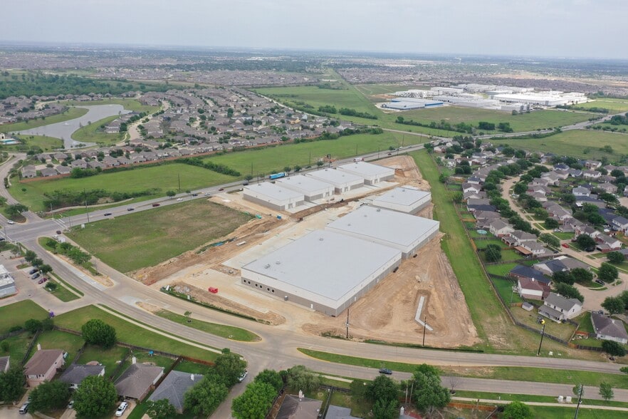 More Photos Of 21211 Clay Rd, Katy Warehouse For Lease