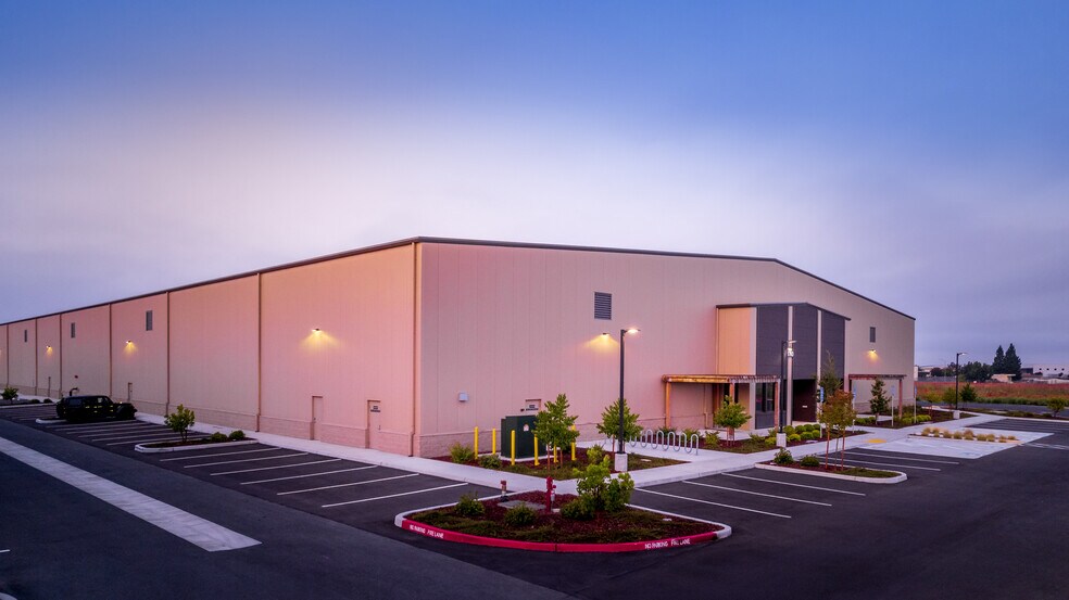 More Photos Of 1760 Copperhill Pky, Santa Rosa Warehouse For Sale