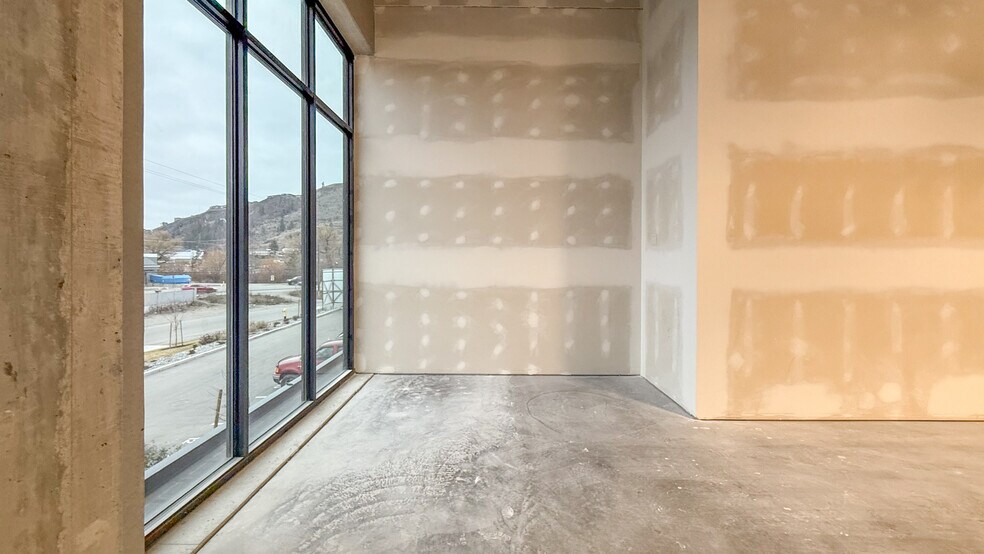 More Photos Of 3240 48 Av, Vernon Unknown For Lease