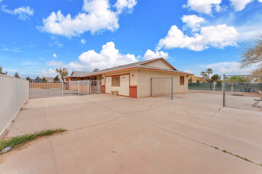 More Photos Of 2130 E Maule Ave, Las Vegas Land For Sale