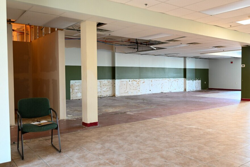 More Photos Of 2125 McComb Rd, Stoughton Unknown For Lease