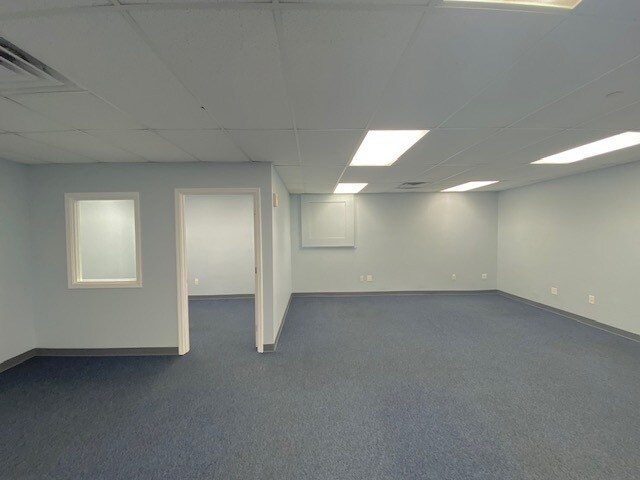 More Photos Of 91-110 Hanua St, Kapolei Manufacturing For Lease