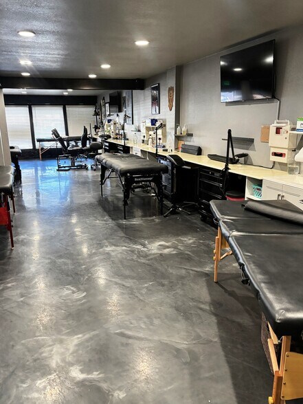 More Photos Of 1480 Ammons St, Lakewood Office For Sale