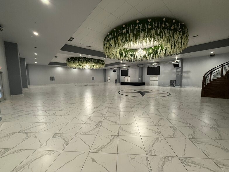 Primary Photo Of 1101 Bunton Creek Rd, Kyle Storefront Retail Office For Lease