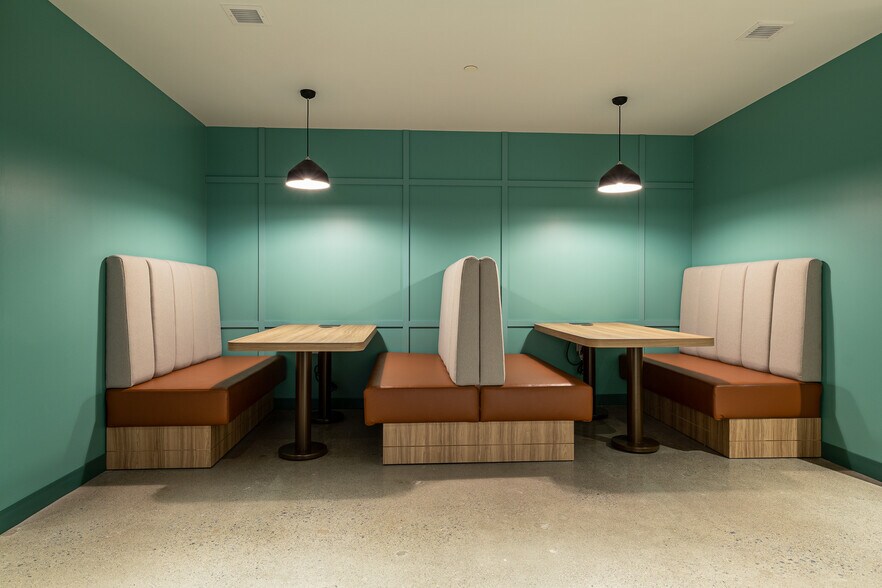 More Photos Of 222-230 Queen St, Ottawa Coworking Space