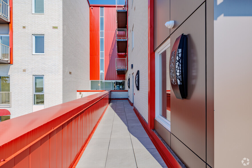 More Photos Of 301 Westmount Rd W, Kitchener Apartments For Lease